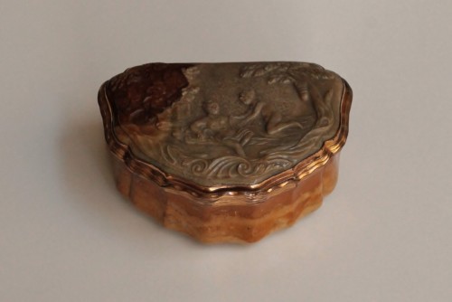 Snuffbox in agate, mounting brass, Germany, 18th century - Louis XV