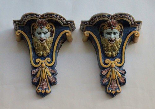 Two wall brackets in Rouen faience, circa1725-30 - Porcelain & Faience Style Transition