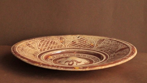 Hispano-Moorish earthenware dish from Seville (Spain) from the 16th century - 