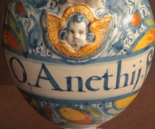 Antiquités - Chevrette in Montpellier earthenware with a molded angel&#039;s head