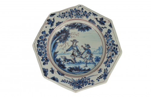 Octagonal earthenware plate from Marseille Saint Jean du Désert