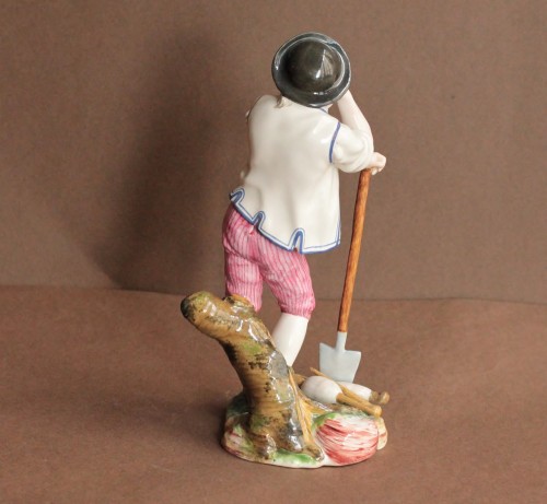 Niderviller earthenware gardener, 18th century - Porcelain & Faience Style 