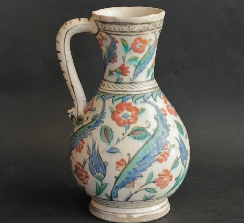 Iznik siliceous ceramic pitcher, circa 1585-1600. - Renaissance