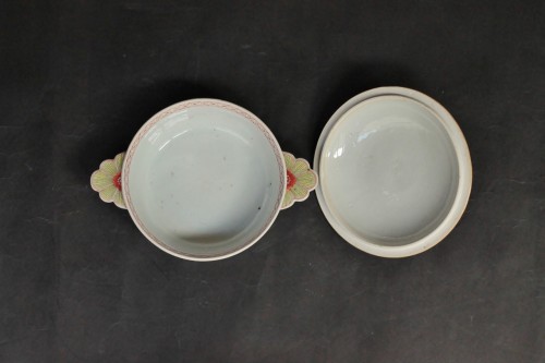 Antiquités - Chinese porcelain broth with Pompadour decoration, Qianlong period circa 11750