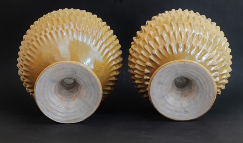 Porcelain & Faience  - Two pine cone-shaped Deruta earthenware medicine jars, 16th century