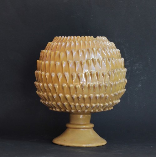 Two pine cone-shaped Deruta earthenware medicine jars, 16th century - 