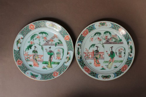 17th century - Pair of Chinese porcelain plates, Green Family, Kangxi period 1662-1722