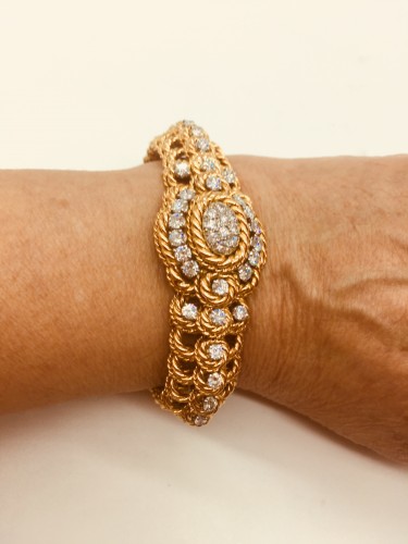 Bracelet montre en or et diamants signé REGNIER vers 1960 - Joëlle Lasry