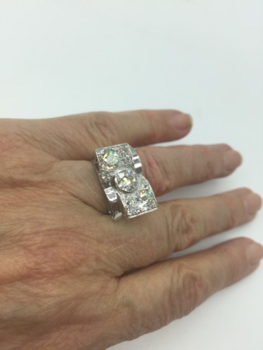 Antique Jewellery  - Three diamants Art deco ring