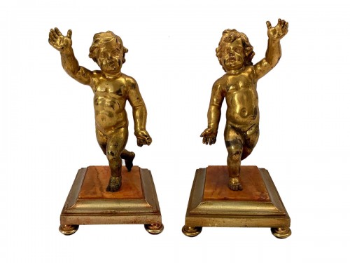 Paire de putti en bronze doré, Italie début 18e siècle