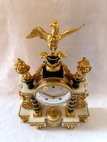 Louis XVI Portico clock with eagle - Louis XVI
