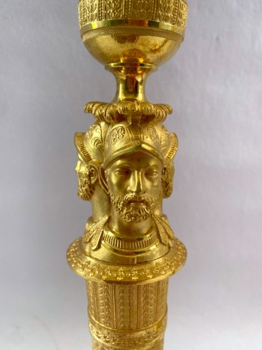 Luminaires Bougeoirs et Chandeliers - Paire de flambeaux Empire en bronze doré