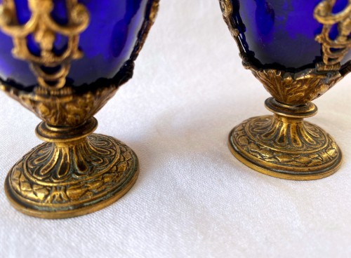 Renaissance - Paire d'aiguière en verre bleu et bronze doré Italie vers 1600