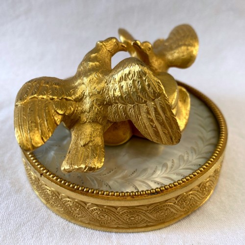 Charles X paperweight in mother-of-pearl and gilt bronze - Restauration - Charles X