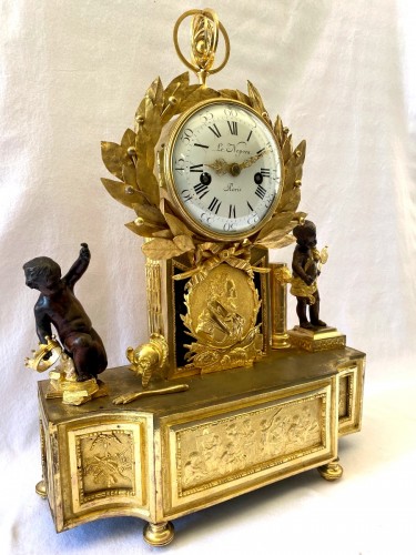 Louis XVI gilt bronze clock - Horology Style Louis XVI