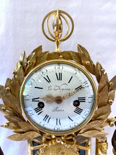 Louis XVI gilt bronze clock - 