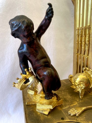 Antiquités - Pendule Louis XVI en bronze doré