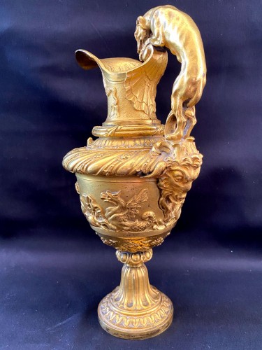XIXe siècle - Aiguière en bronze doré, époque Restauration