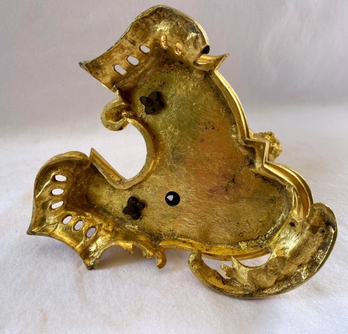 Antiquités - Flambeau Louis XV en bronze doré par Meissonnier