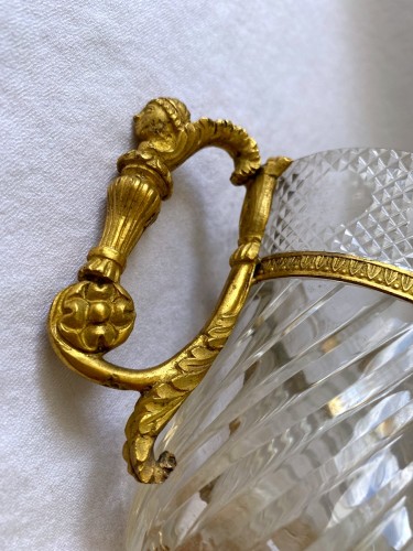 XIXe siècle - Tasse Empire en cristal taillé et bronze doré