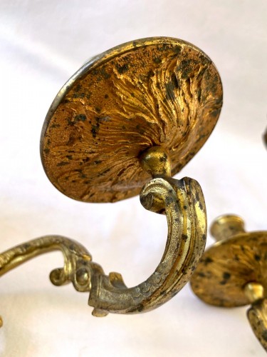 Antiquités - Paire d'appliques régence en bronze doré