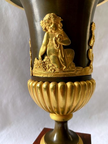 19th century - Pair of Empire gilt bronze and marble vases