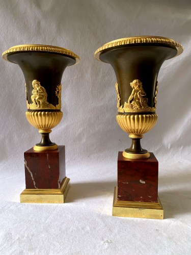 Empire - Pair of Empire gilt bronze and marble vases