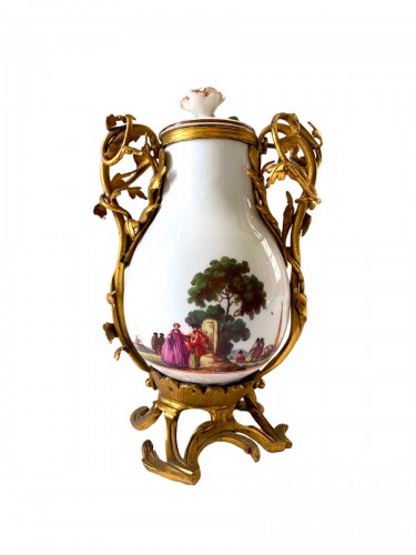Vase couvert en porcelaine de Meissen monté bronze doré