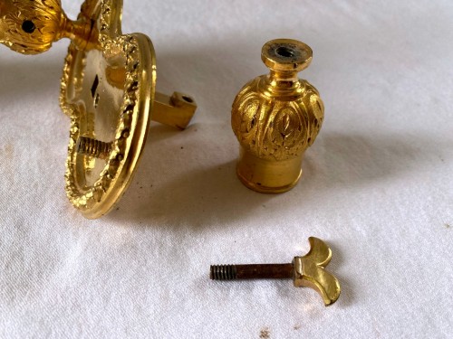 Antiquités - Lampe Louis XVI à plateau en bronze doré