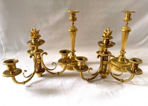 Paire de chandeliers Directoire en bronze doré - Jullion Antiquités