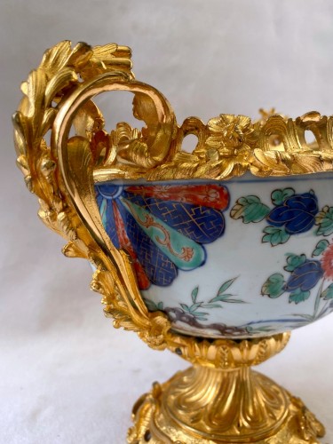 XVIIIe siècle - Coupe porcelaine époque Kangxi montée bronze