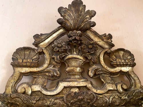 Miroirs, Trumeaux  - Miroir à fronton en bois argenté