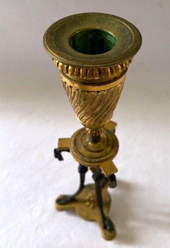 Louis XVI - Bougeoir en bronze doré et patiné