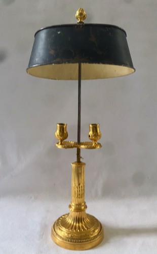 Lampe bouillotte Louis XVI en bronze doré - Luminaires Style Louis XVI