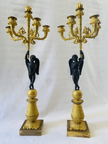 Luminaires Bougeoirs et Chandeliers - Paire de candélabres Empire en bronze doré et patiné