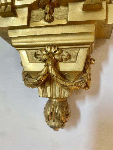 Antiquités - Cartel d'applique Louis XVI en bronze doré
