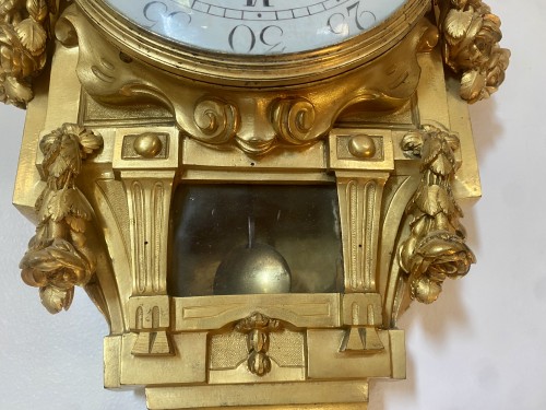 Antiquités - Cartel d'applique Louis XVI en bronze doré