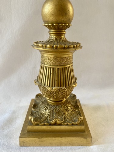 Antiquités - Paire de candélabres restauration en bronze patiné et bronze doré