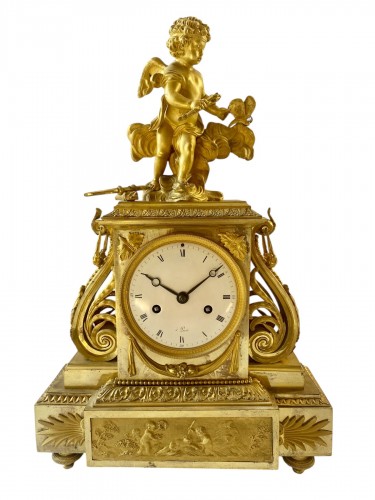 Pendule Directoire en bronze doré