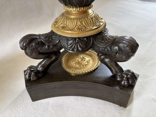 Paire de grands candélabres Empire en bronze doré et patiné - Jullion Antiquités