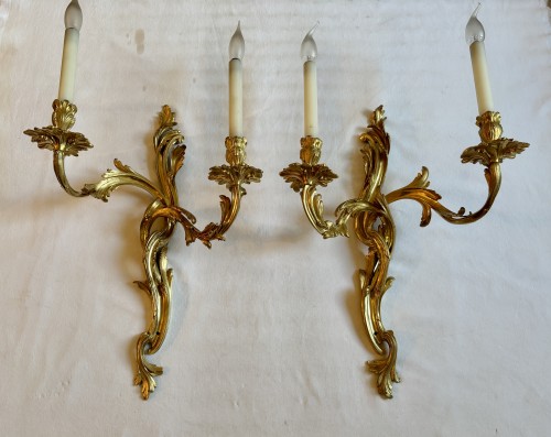 Paire de grandes appliques Louis XV - Luminaires Style Louis XV