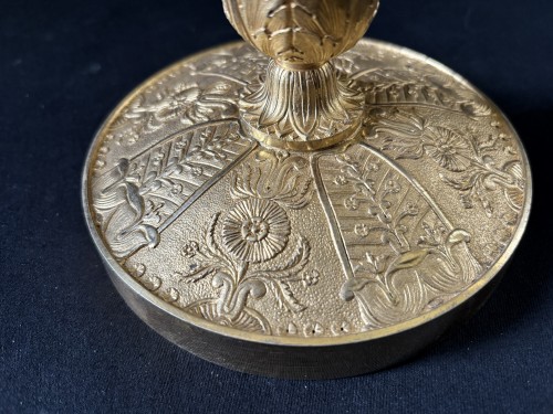 Luminaires Bougeoirs et Chandeliers - Paire de flambeaux Empire en bronze doré