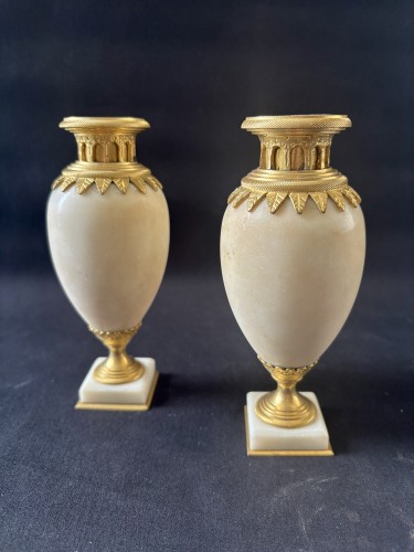 Paire de vases formant bougeoirs Italie Grand Tour  début 19e siècle - Luminaires Style Empire