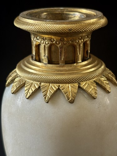 XIXe siècle - Paire de vases formant bougeoirs Italie Grand Tour  début 19e siècle