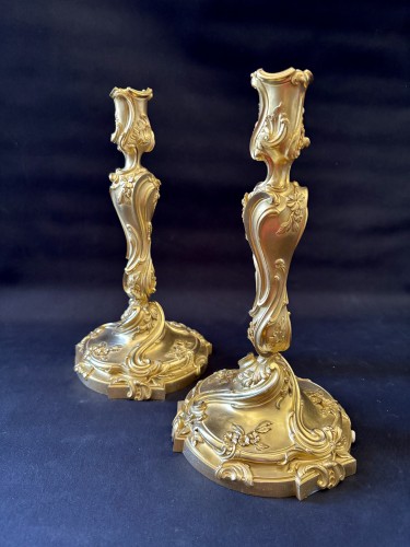 Paire de flambeaux en bronze doré fin 19e d'après un dessin de Meissonnier - Luminaires Style Napoléon III