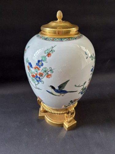 Objet de décoration Cassolettes, coupe et vase - Vase en porcelaine et monture de bronze doré fin 19e