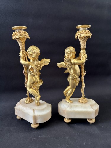 Antiquités - Paire de bougeoirs Napoléon III en bronze doré