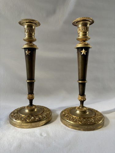 Luminaires Bougeoirs et Chandeliers - Paire de bougeoirs Empire en bronze doré et patiné