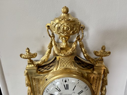 Cartel Louis XVI en bronze doré signé Mercier à Paris - Louis XVI
