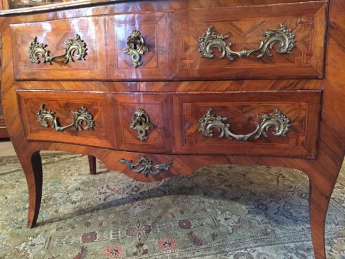 Louis XV - Commode Louis XV en marqueterie